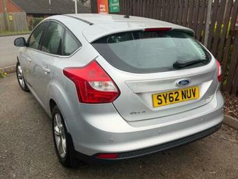 Ford Focus 1.0T EcoBoost Zetec Euro 5 (s/s) 5dr