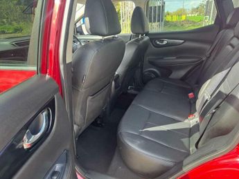 Nissan Qashqai 1.2 DIG-T Tekna XTRON 2WD Euro 6 (s/s) 5dr