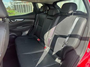 Nissan Qashqai 1.2 DIG-T Tekna XTRON 2WD Euro 6 (s/s) 5dr