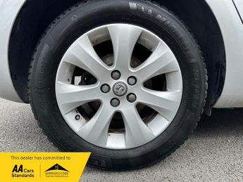 Vauxhall Astra AUTO DESIGN 1.6 PETROL 5 DOOR 115 BHP AUTOMATIC