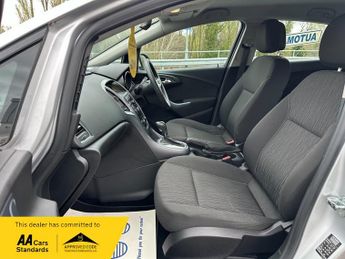 Vauxhall Astra AUTO DESIGN 1.6 PETROL 5 DOOR 115 BHP AUTOMATIC