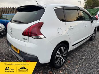 Peugeot 3008 HYBRID4 ALLURE