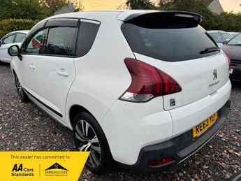 Peugeot 3008 HYBRID4 ALLURE