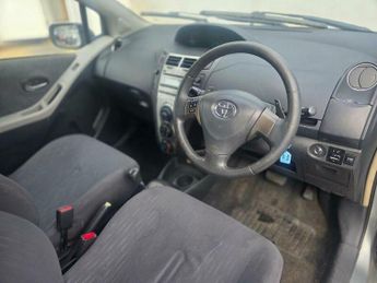 Toyota Yaris 1.33 Dual VVT-i TR MultiMode Euro 4 (s/s) 5dr