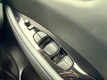 Nissan Leaf 40kWh Tekna Hatchback 5dr Electric Auto (150 ps)