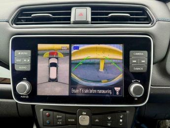 Nissan Leaf 40kWh Tekna Hatchback 5dr Electric Auto (150 ps)