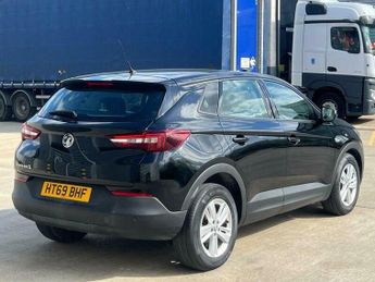 Vauxhall Grandland X 1.2 Turbo SE Auto Euro 6 (s/s) 5dr