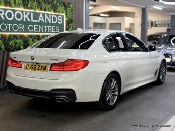 BMW 5 SERIES 520d XDRIVE M SPORT [7X SERVICES, SAT NAV, LEATHER, HEATED SEATS