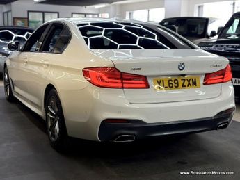 BMW 5 SERIES 520d XDRIVE M SPORT [7X SERVICES, SAT NAV, LEATHER, HEATED SEATS
