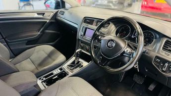Volkswagen Golf 1.6 TDI BlueMotion Tech SE DSG Euro 5 (s/s) 5dr