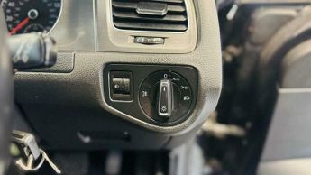 Volkswagen Golf 1.6 TDI BlueMotion Tech SE DSG Euro 5 (s/s) 5dr