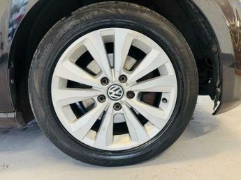 Volkswagen Golf 1.6 TDI BlueMotion Tech SE DSG Euro 5 (s/s) 5dr