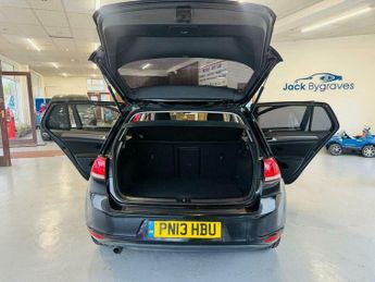 Volkswagen Golf 1.6 TDI BlueMotion Tech SE DSG Euro 5 (s/s) 5dr