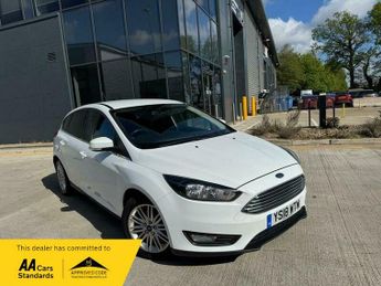 Ford Focus 1.0T EcoBoost Zetec Edition Euro 6 (s/s) 5dr