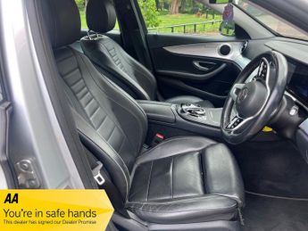 Mercedes E Class E 220 D SE (FSH-BIG SPEC!!)