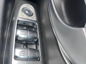 Mercedes E Class E 220 D SE (FSH-BIG SPEC!!)