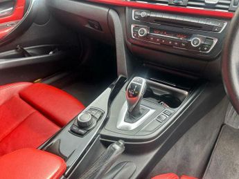 BMW 3 SERIES 2.0 320d Sport Auto Euro 5 (s/s) 4dr