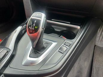 BMW 3 SERIES 2.0 320d Sport Auto Euro 5 (s/s) 4dr