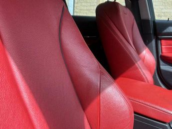 BMW 3 SERIES 2.0 320d Sport Auto Euro 5 (s/s) 4dr