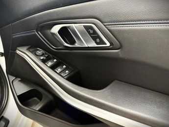 BMW 3 SERIES 320d M SPORT