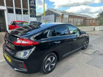 Hyundai Ioniq 1.6 h-GDi Premium DCT Euro 6 (s/s) 5dr