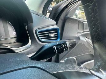 Hyundai Ioniq 1.6 h-GDi Premium DCT Euro 6 (s/s) 5dr