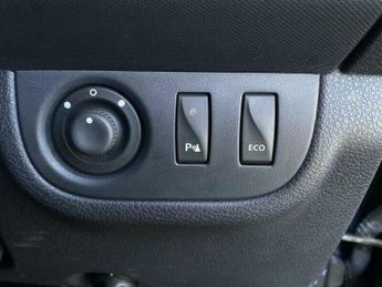 Dacia Sandero 0.9 TCe Laureate Hatchback 5dr Petrol Manual Euro 5 (90 ps)