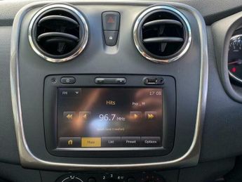 Dacia Sandero 0.9 TCe Laureate Hatchback 5dr Petrol Manual Euro 5 (90 ps)