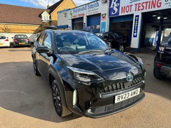 Toyota Yaris 1.5 VVT-h Design E-CVT Euro 6 (s/s) 5dr