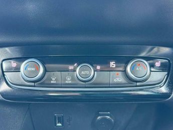 Vauxhall Corsa 50kWh Elite Nav Premium Auto 5dr (7.4Kw Charger)