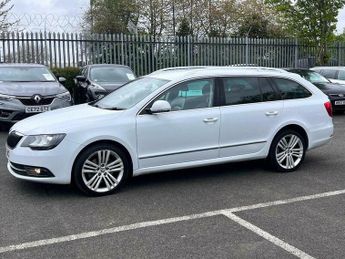 Skoda Superb 2.0 TDI Elegance DSG Euro 5 (s/s) 5dr