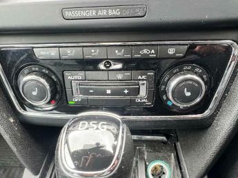 Skoda Superb 2.0 TDI Elegance DSG Euro 5 (s/s) 5dr