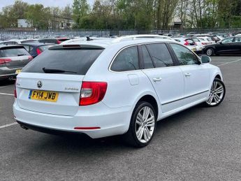 Skoda Superb 2.0 TDI Elegance DSG Euro 5 (s/s) 5dr