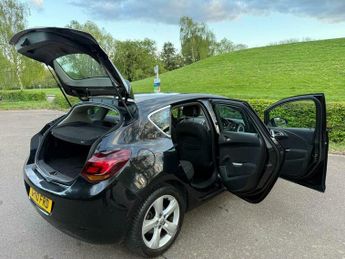 Vauxhall Astra 1.6 16v SRi Auto Euro 5 5dr