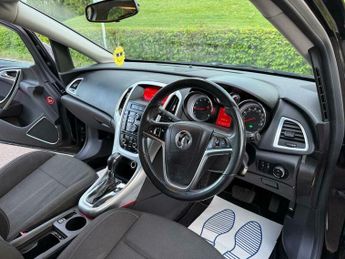 Vauxhall Astra 1.6 16v SRi Auto Euro 5 5dr