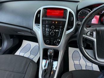 Vauxhall Astra 1.6 16v SRi Auto Euro 5 5dr