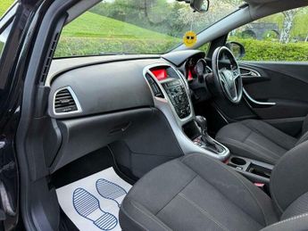 Vauxhall Astra 1.6 16v SRi Auto Euro 5 5dr