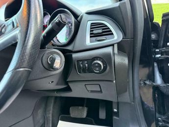 Vauxhall Astra 1.6 16v SRi Auto Euro 5 5dr