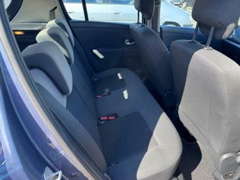 Renault Clio 1.6 VVT Expression Auto Euro 5 5dr