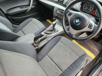 BMW 1 SERIES 2.0 120i SE Steptronic Euro 4 5dr
