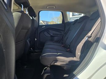 Ford Kuga 2.0 TDCi Zetec Powershift AWD Euro 6 (s/s) 5dr