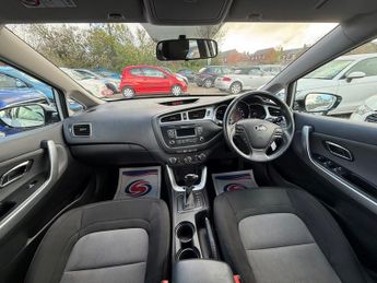 Kia Ceed CRDI 2
