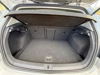 Volkswagen Golf SE TDI BLUEMOTION TECHNOLOGY DSG