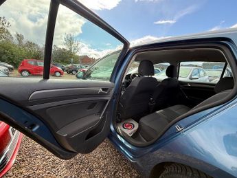 Volkswagen Golf SE TSI BLUEMOTION TECHNOLOGY DSG