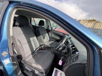 Volkswagen Golf SE TSI BLUEMOTION TECHNOLOGY DSG