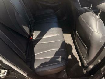 MG MG5 61.1kWh SE Long Range Auto 5dr