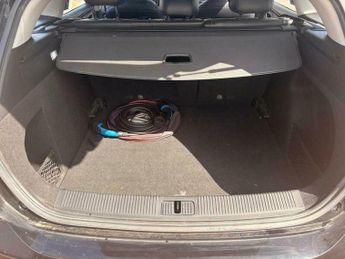 MG MG5 61.1kWh SE Long Range Auto 5dr