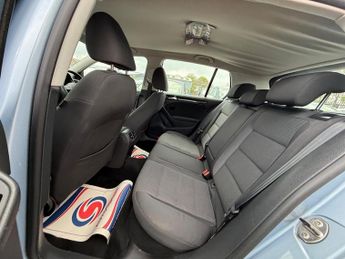 Volkswagen Golf SE TDI DSG