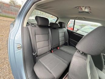 Volkswagen Golf SE TDI DSG