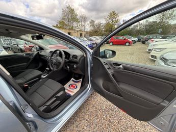 Volkswagen Golf SE TDI DSG